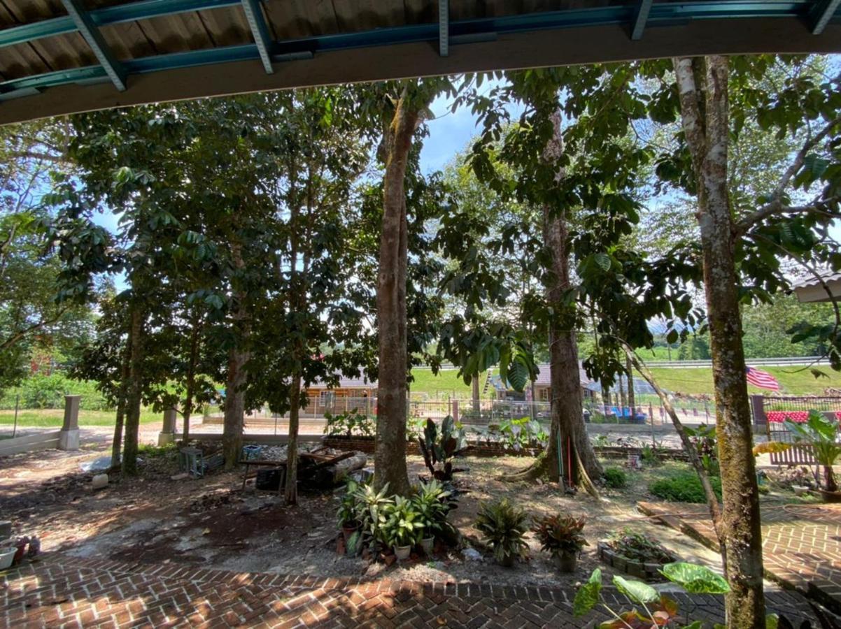 Homestay Dusun Ana Balun Slim River Exterior foto